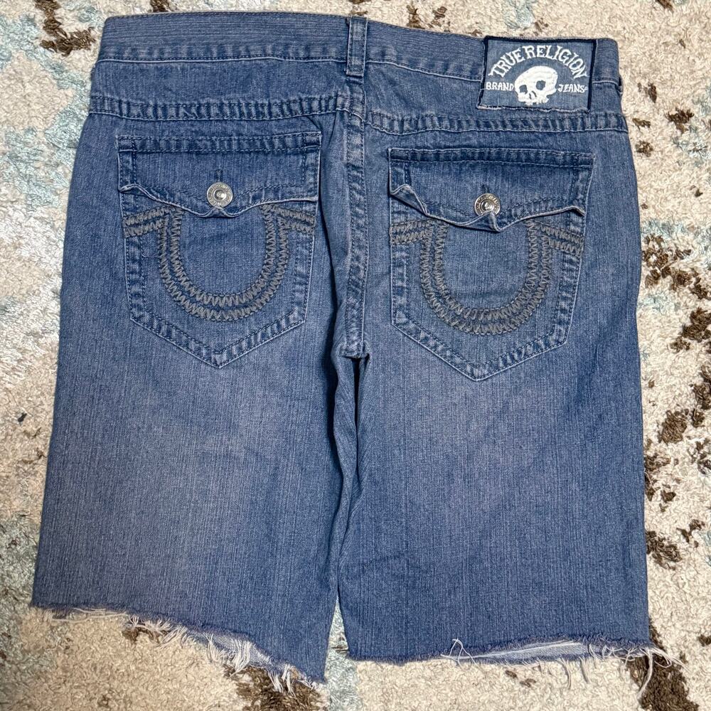True Religion Cut Off Jean Shorts Size 38 Thick Stitch Flap Skull Logo Y2K